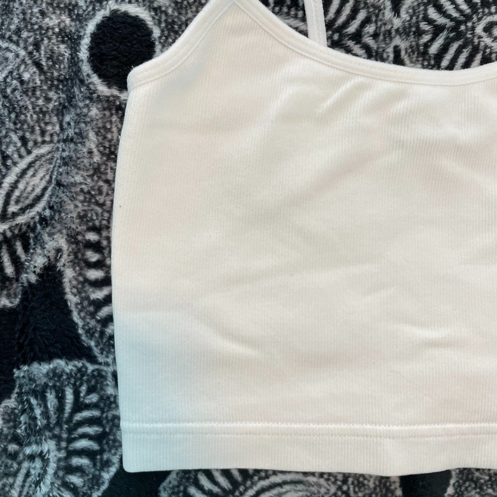 Garage Basic Ribbed White Tank - Picture 2 of 4